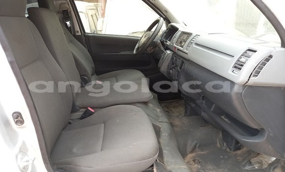 Buy Used Toyota Hiace Other Car in Luena in Moxico Buy Used Toyota Hiace Other Car in Luena in Moxico