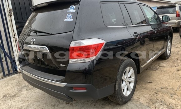 Acheter Occasion Voiture Toyota Highlander Noir à Luanda, Province de Luanda Acheter Occasion Voiture Toyota Highlander Noir à Luanda, Province de Luanda