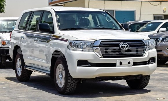 Comprar Novo Toyota Land Cruiser Branco Carro em Benguela em Benguela Comprar Novo Toyota Land Cruiser Branco Carro em Benguela em Benguela
