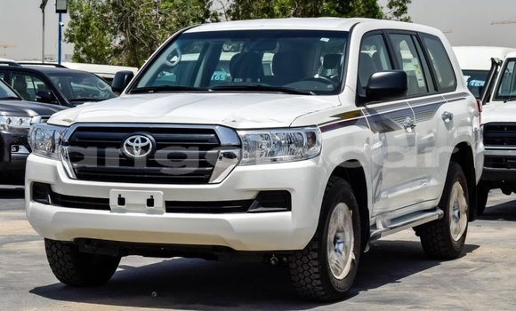 Comprar Novo Toyota Land Cruiser Branco Carro em Benguela em Benguela Comprar Novo Toyota Land Cruiser Branco Carro em Benguela em Benguela