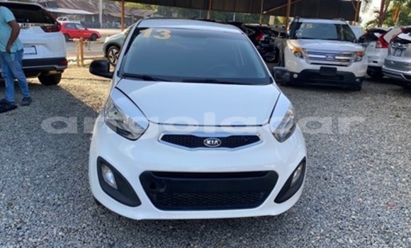 Buy Used Kia Picanto White Car in Luanda in Luanda Province Buy Used Kia Picanto White Car in Luanda in Luanda Province