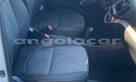 Buy Used Kia Picanto White Car in Luanda in Luanda Province Buy Used Kia Picanto White Car in Luanda in Luanda Province