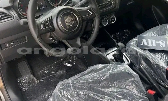 Buy Used Suzuki Swift Silver Car in Luanda in Luanda Province Buy Used Suzuki Swift Silver Car in Luanda in Luanda Province