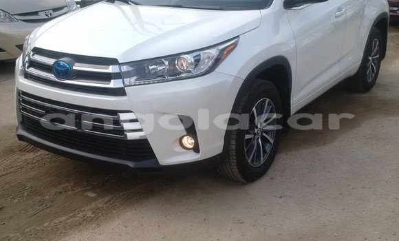 Acheter Occasion Voiture Toyota Highlander Blanc à Luanda, Province de Luanda