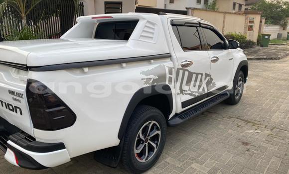 Buy Used Toyota Hilux White Car in Luanda in Luanda Province Buy Used Toyota Hilux White Car in Luanda in Luanda Province