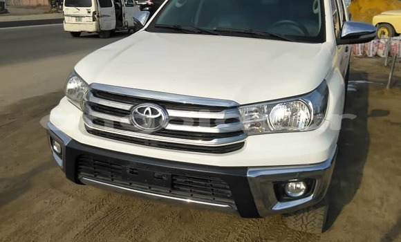 Buy Used Toyota Hilux White Car in Luanda in Luanda Province Buy Used Toyota Hilux White Car in Luanda in Luanda Province