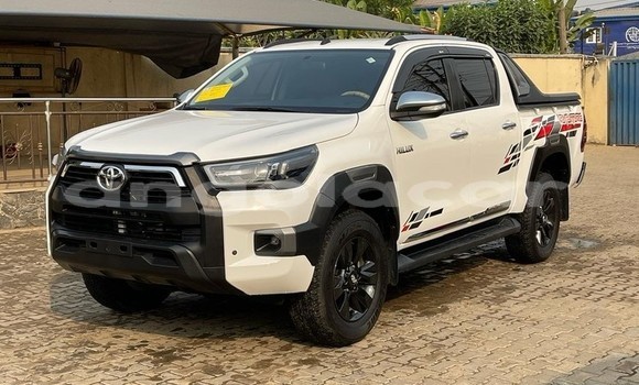 Buy Used Toyota Hilux White Car in Luanda in Luanda Province Buy Used Toyota Hilux White Car in Luanda in Luanda Province