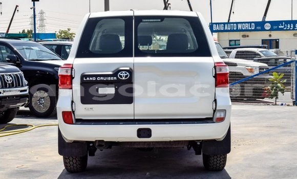 Comprar Novo Toyota Land Cruiser Branco Carro em Benguela em Benguela Comprar Novo Toyota Land Cruiser Branco Carro em Benguela em Benguela
