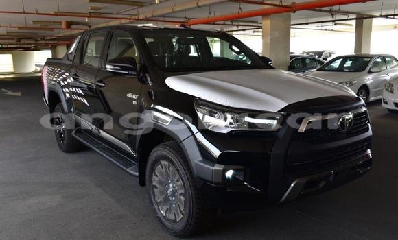 Acheter Occasion Voiture Toyota Hiluxe Revo Noir à Luena, Moxico Acheter Occasion Voiture Toyota Hiluxe Revo Noir à Luena, Moxico