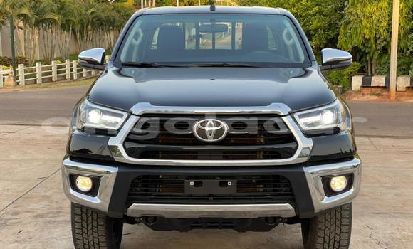 Comprar Usado Toyota Hiluxe VIGO Preto Carro em Luena em Moxico Comprar Usado Toyota Hiluxe VIGO Preto Carro em Luena em Moxico