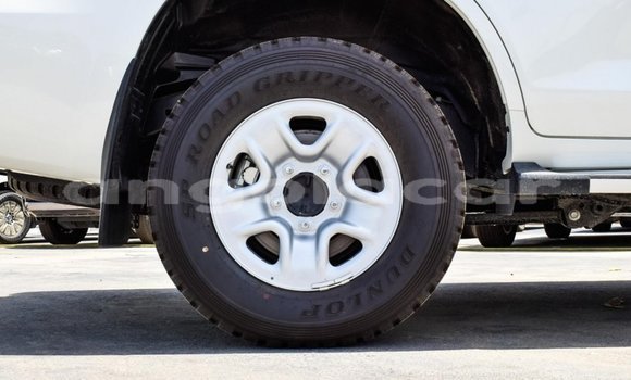 Comprar Novo Toyota Land Cruiser Branco Carro em Benguela em Benguela Comprar Novo Toyota Land Cruiser Branco Carro em Benguela em Benguela