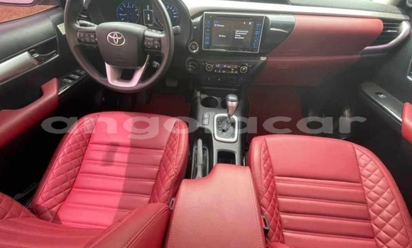 Comprar Usado Toyota Hilux Branco Carro em Luena em Moxico Comprar Usado Toyota Hilux Branco Carro em Luena em Moxico