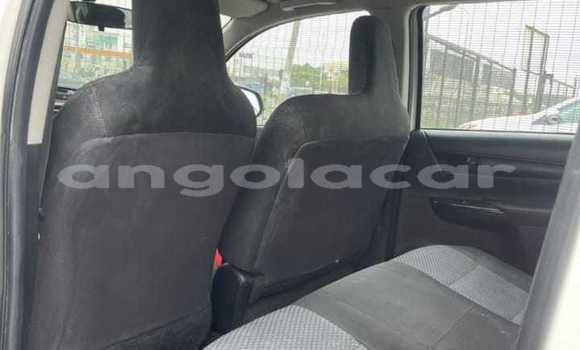 Comprar Usado Toyota Hilux Outro Carro em Luena em Moxico Comprar Usado Toyota Hilux Outro Carro em Luena em Moxico