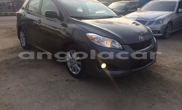 Acheter Occasion Voiture Toyota Matrix Noir à Luanda, Province de Luanda Acheter Occasion Voiture Toyota Matrix Noir à Luanda, Province de Luanda