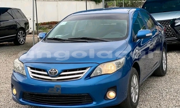 Comprar Usado Toyota Corolla Azul Carro em Luena em Moxico