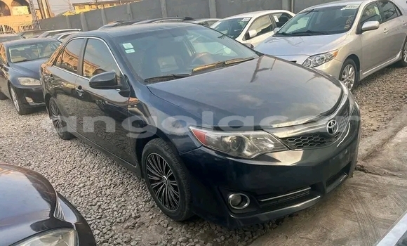 Acheter Occasion Voiture Toyota Camry Noir à Luena, Moxico