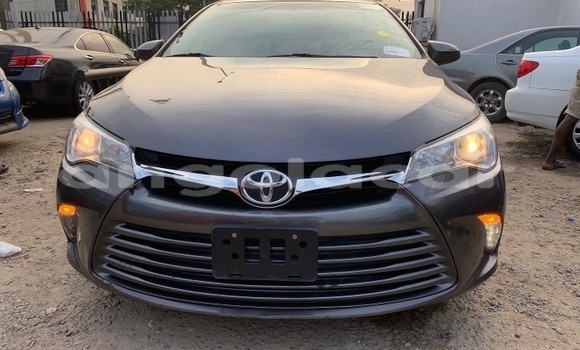 Comprar Usado Toyota Camry Preto Carro em Luena em Moxico Comprar Usado Toyota Camry Preto Carro em Luena em Moxico