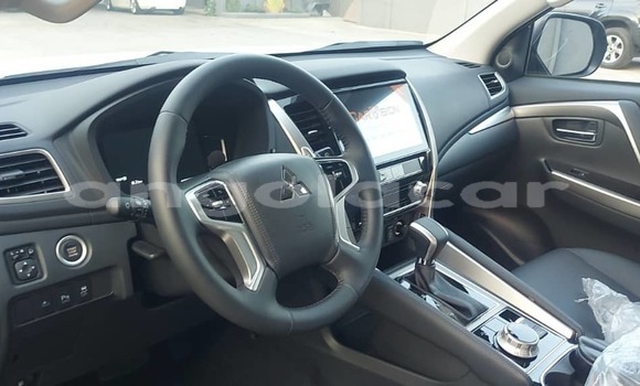 Comprar Usado Mitsubishi Pajero Preto Carro em Luanda em Luanda Province Comprar Usado Mitsubishi Pajero Preto Carro em Luanda em Luanda Province
