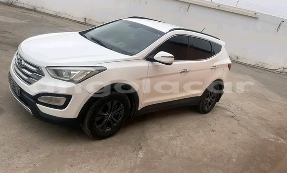 Buy Used Hyundai Santa Fe White Car in Luanda in Luanda Province Buy Used Hyundai Santa Fe White Car in Luanda in Luanda Province