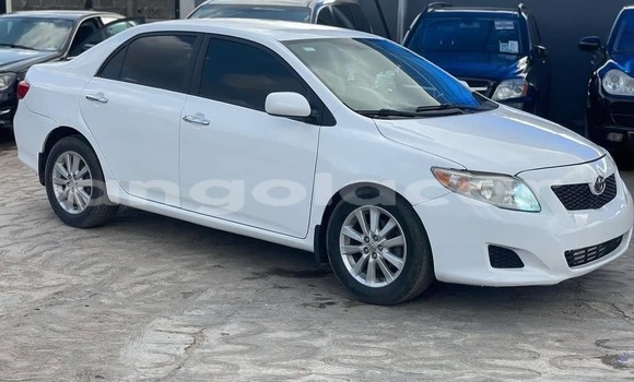 Comprar Usado Toyota Corolla Branco Carro em Luena em Moxico Comprar Usado Toyota Corolla Branco Carro em Luena em Moxico