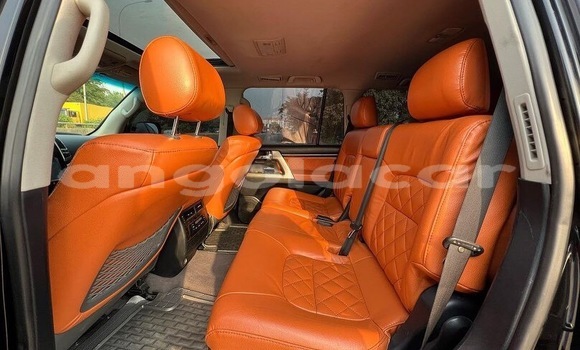 Comprar Usado Toyota Land Cruiser Prado Preto Carro em Luena em Moxico Comprar Usado Toyota Land Cruiser Prado Preto Carro em Luena em Moxico