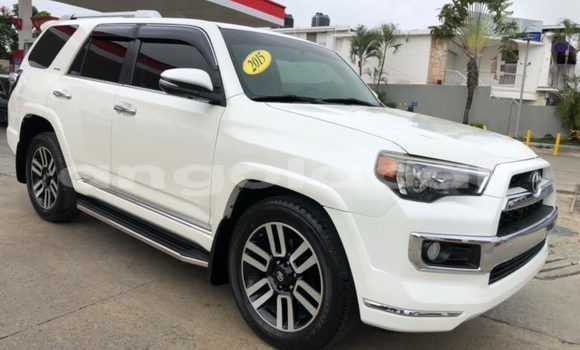 Comprar Usado Toyota 4Runner Branco Carro em Luena em Moxico Comprar Usado Toyota 4Runner Branco Carro em Luena em Moxico