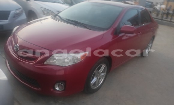 Comprar Usado Toyota Corolla Vermelho Carro em Luanda em Luanda Province