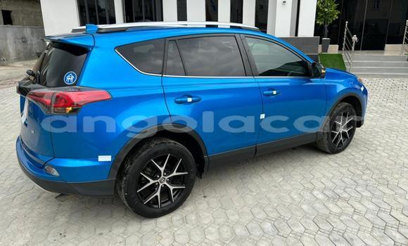 Comprar Usado Toyota RAV4 Azul Carro em Luanda em Luanda Province Comprar Usado Toyota RAV4 Azul Carro em Luanda em Luanda Province