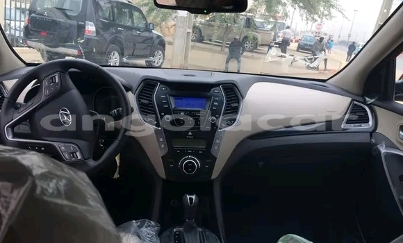 Acheter Occasion Voiture Hyundai Santa Fe Rouge à Luena, Moxico Acheter Occasion Voiture Hyundai Santa Fe Rouge à Luena, Moxico