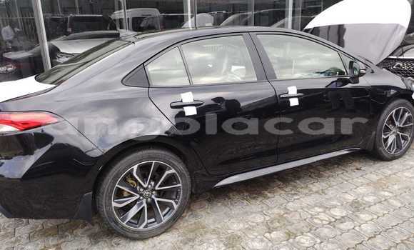 Comprar Usado Toyota Corolla Preto Carro em Luanda em Luanda Province