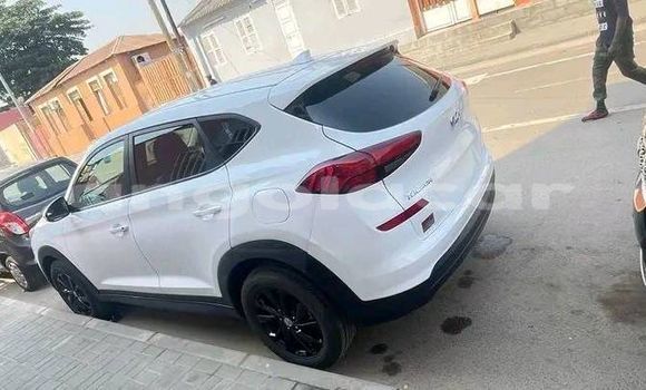Buy Used Hyundai Tucson White Car in Luena in Moxico Buy Used Hyundai Tucson White Car in Luena in Moxico