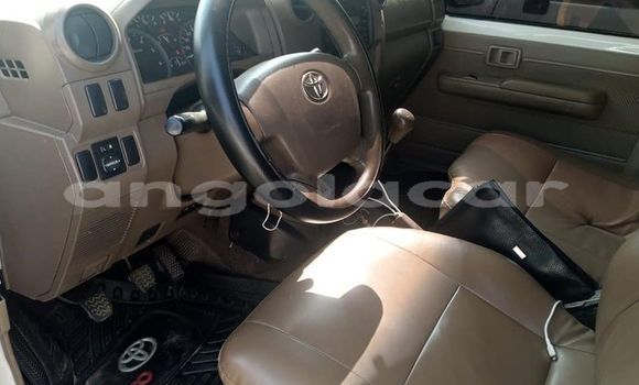 Acheter Occasion Voiture Toyota Land Cruiser Blanc à Luena, Moxico Acheter Occasion Voiture Toyota Land Cruiser Blanc à Luena, Moxico