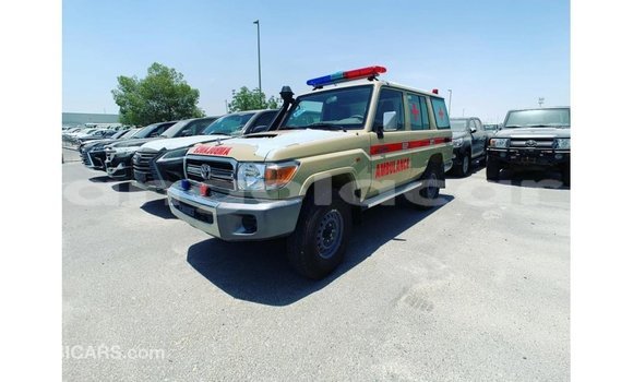 Comprar Importar Toyota Land Cruiser Branco Carro em Import - Dubai em Bengo Province Comprar Importar Toyota Land Cruiser Branco Carro em Import - Dubai em Bengo Province