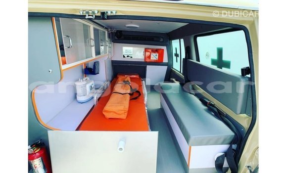 Comprar Importar Toyota Land Cruiser Branco Carro em Import - Dubai em Bengo Province Comprar Importar Toyota Land Cruiser Branco Carro em Import - Dubai em Bengo Province