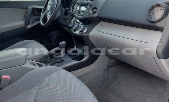 Acheter Occasion Voiture Toyota RAV4 Bleu à Luanda, Province de Luanda Acheter Occasion Voiture Toyota RAV4 Bleu à Luanda, Province de Luanda