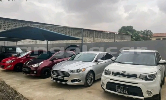 Comprar Usado Kia Soul Branco Carro em Luanda em Luanda Province