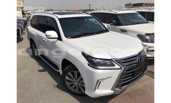 Comprar Importar Lexus LX Branco Carro em Import - Dubai em Bengo Province Comprar Importar Lexus LX Branco Carro em Import - Dubai em Bengo Province
