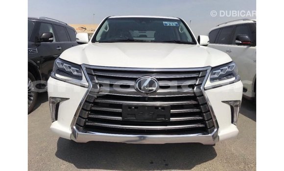Comprar Importar Lexus LX Branco Carro em Import - Dubai em Bengo Province Comprar Importar Lexus LX Branco Carro em Import - Dubai em Bengo Province