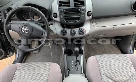 Buy Used Toyota RAV4 Silver Car in Luanda in Luanda Province Buy Used Toyota RAV4 Silver Car in Luanda in Luanda Province