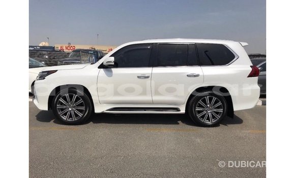 Comprar Importar Lexus LX Branco Carro em Import - Dubai em Bengo Province Comprar Importar Lexus LX Branco Carro em Import - Dubai em Bengo Province