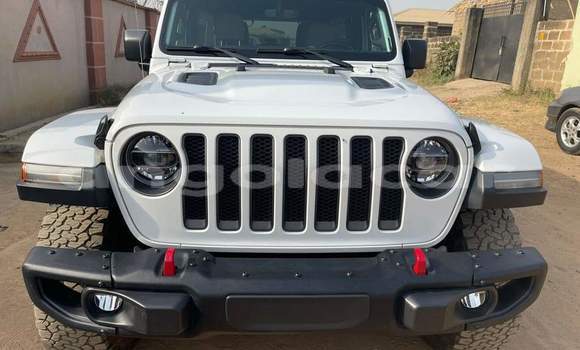 Buy Used Jeep Wrangler White Car in Luanda in Luanda Province