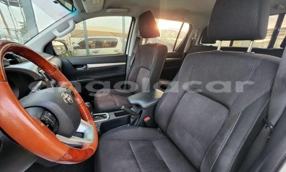 Buy Used Toyota Hilux White Car in Luanda in Luanda Province Buy Used Toyota Hilux White Car in Luanda in Luanda Province