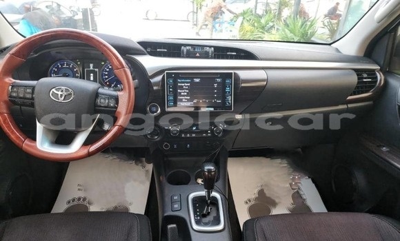 Buy Used Toyota Hilux White Car in Luanda in Luanda Province Buy Used Toyota Hilux White Car in Luanda in Luanda Province