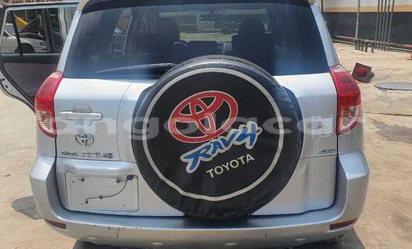 Comprar Usado Toyota RAV4 Prata Carro em Luanda em Luanda Province Comprar Usado Toyota RAV4 Prata Carro em Luanda em Luanda Province