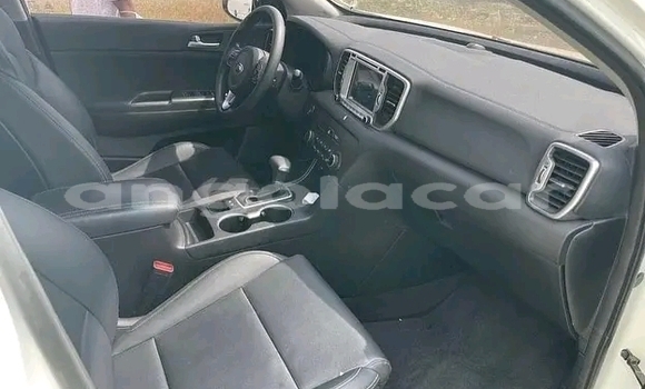Acheter Occasion Voiture Kia Sportage Blanc à Luanda, Province de Luanda Acheter Occasion Voiture Kia Sportage Blanc à Luanda, Province de Luanda