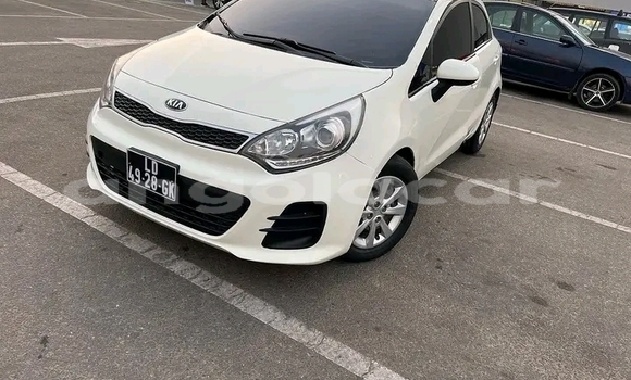 Comprar Usado Kia rio Branco Carro em Luanda em Luanda Province Comprar Usado Kia rio Branco Carro em Luanda em Luanda Province
