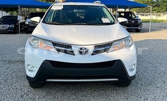 Buy Used Toyota RAV4 White Car in Luanda in Luanda Province Buy Used Toyota RAV4 White Car in Luanda in Luanda Province