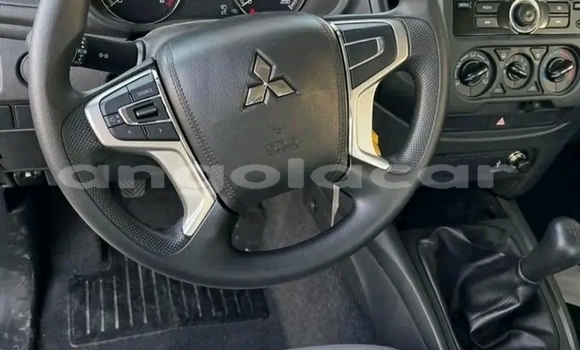 Comprar Usado Mitsubishi L200 Branco Carro em Luanda em Luanda Province Comprar Usado Mitsubishi L200 Branco Carro em Luanda em Luanda Province