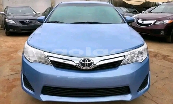 Buy Used Toyota Camry Blue Car in Luanda in Luanda Province