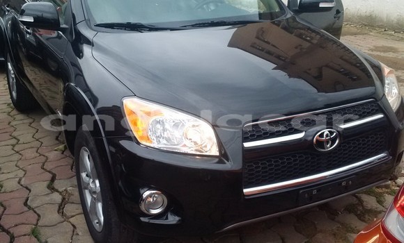 Comprar Usado Toyota RAV4 Preto Carro em Luanda em Luanda Province